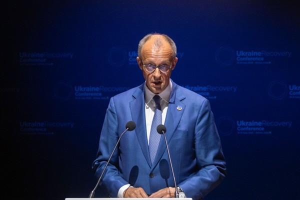Merz: 65 yıl önce Türkiye’den işçiler Almanya’ya geldi ve ülkenin inşasına katkıda bulundu