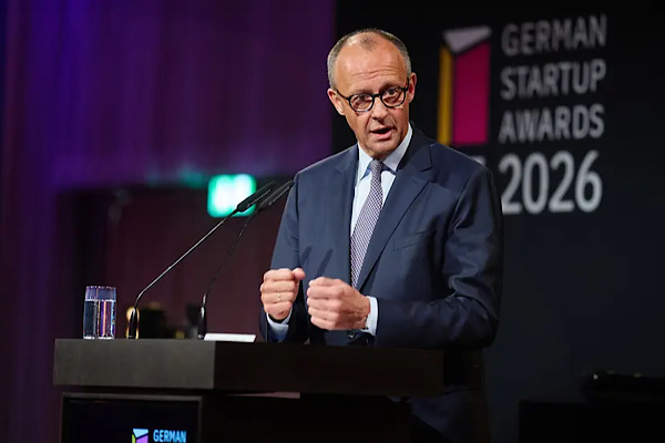 Merz: Breuer, NATO Askeri Komitesi Başkanı olarak seçildi Merz: Breuer, NATO Askeri Komitesi Başkanı olarak seçildi
