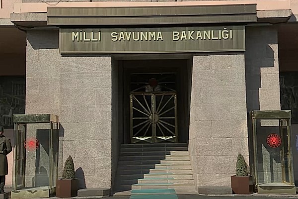 Milli Savunma Bakanlığı: Aksaz Deniz Üs Komutanı Suda’yı ziyaret etti Milli Savunma Bakanlığı: Aksaz Deniz Üs Komutanı Suda’yı ziyaret etti