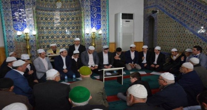 Miraç Kandili'nde Camiler Doldu Taştı
