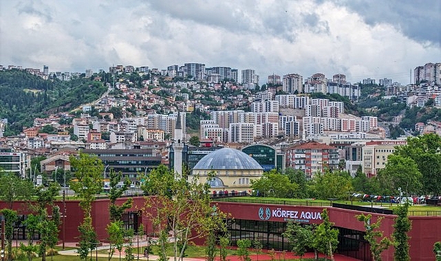 Mutlu şehrin mutlu büyükleri Körfez Aqua'da