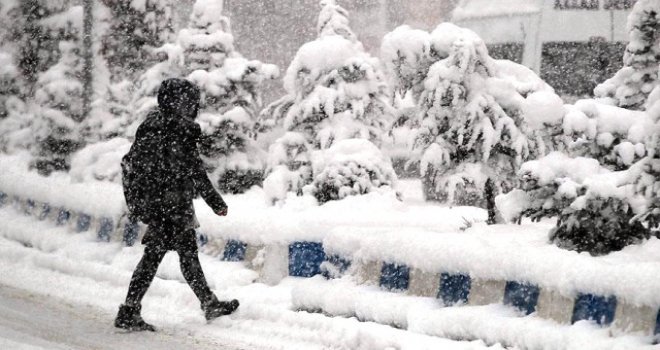 Ordu ve Giresun Çevrelerinde Kuvvetli Kar Yağışı Uyarısı