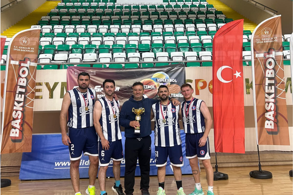 Orhangazi Belediyesi Bursa’da namağlup şampiyon oldu