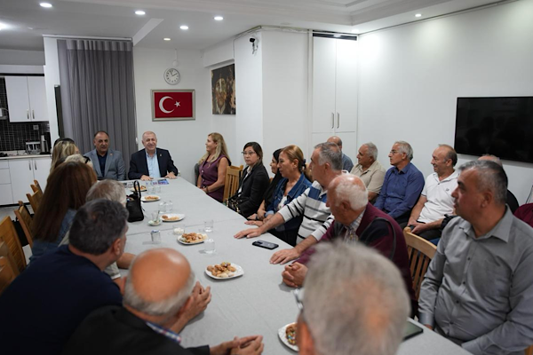 Özdağ, Türkiye Emekli Astsubaylar Derneği Adana Şubesi’ni ziyaret etti Özdağ, Türkiye Emekli Astsubaylar Derneği Adana Şubesi’ni ziyaret etti