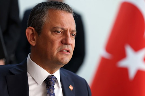 Özel, Aliya İzzetbegoviç'i andı Özel, Aliya İzzetbegoviç'i andı