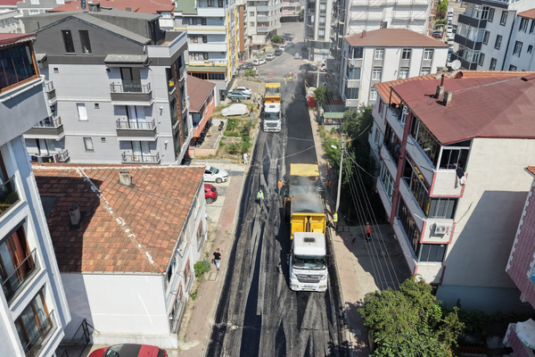 Özgürlük Mahallesi'nde 4 bin ton asfalt serimi tamamlandı