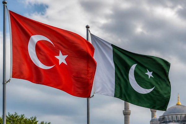 Pakistan ve Türkiye dışişleri bakanları bölgesel gelişmeleri görüştü Pakistan ve Türkiye dışişleri bakanları bölgesel gelişmeleri görüştü