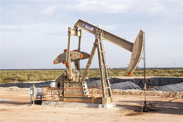 Petrol ve doğal gaz fiyatlarında düşüş Petrol ve doğal gaz fiyatlarında düşüş