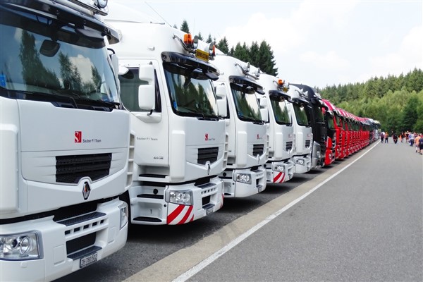 Reysaş'tan çekici ve dorse alımı Reysaş'tan çekici ve dorse alımı