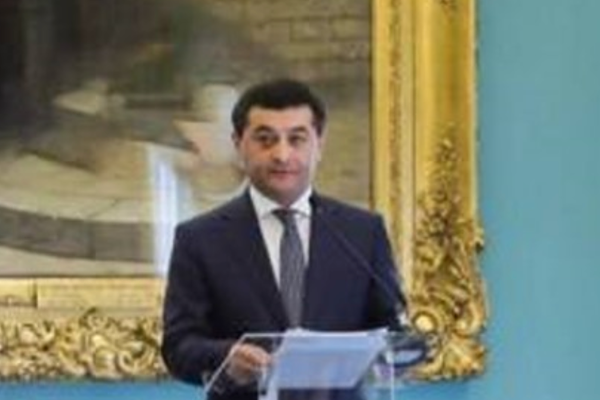 Saidov, Azerbaycan Dışişleri Bakan Yardımcısı Sharifov ile görüştü Saidov, Azerbaycan Dışişleri Bakan Yardımcısı Sharifov ile görüştü
