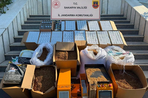 Sakarya’da kaçakçılık operasyonunda makaron ve tütün ele geçirildi Sakarya’da kaçakçılık operasyonunda makaron ve tütün ele geçirildi