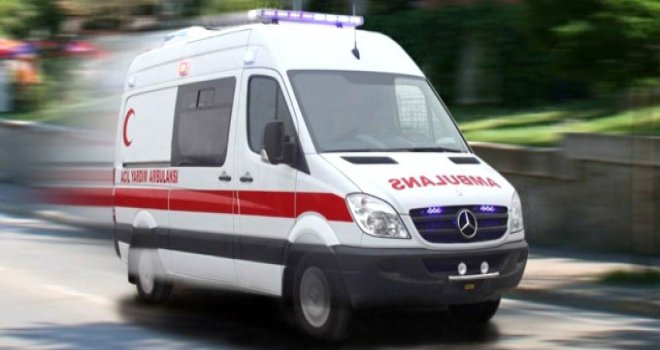 Samsun'da Kamyonet Devrildi: 3 Yaralı