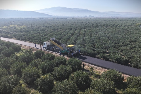 Selçuk’ta 15,5 kilometrelik yol çalışması sürdürülüyor