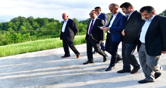 Tekkiraz'da Beton Yol Çalışmaları
