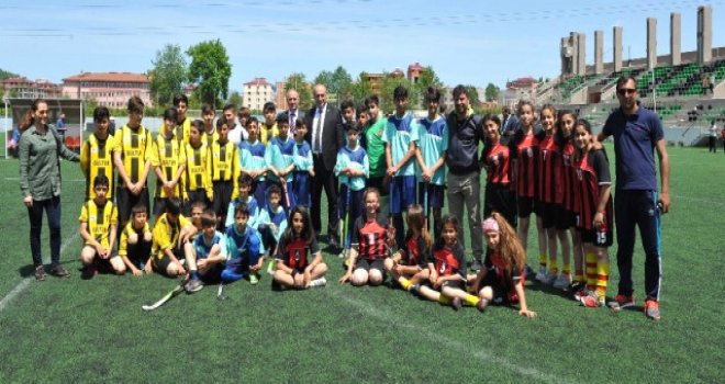 Trabzon'da Okulsporları Hokey Yıldızlar Grup Müsabakaları Sona Erdi