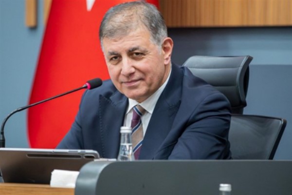 Tugay, Karayolları Genel Müdürü Gülşen'i makamında ağırladı Tugay, Karayolları Genel Müdürü Gülşen'i makamında ağırladı