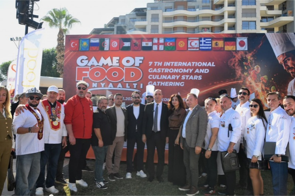 Uluslararası Gastronomi ve Mutfak Yıldızları Festivali Konyaaltı'nda başladı 