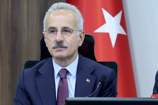Uraloğlu: Halkalı-Arnavutköy metro hattı ilk gününde 10 bin yolcuya hizmet verdi Uraloğlu: Halkalı-Arnavutköy metro hattı ilk gününde 10 bin yolcuya hizmet verdi