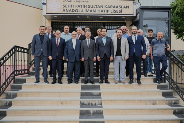 Vali Aktaş, İmam Hatip Lisesi'ni ziyaret etti Vali Aktaş, İmam Hatip Lisesi'ni ziyaret etti