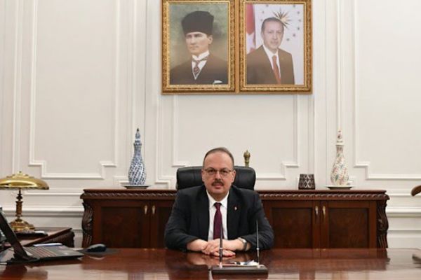 Vali Canbolat, Ankara 2 No'lu Baro Başkanı Ağdemir’i kabul etti