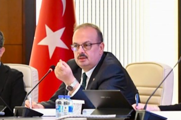 Vali Canbolat, TMO Başuzmanı Çankaya'yı kabul etti
Vali Canbolat, TMO Başuzmanı Çankaya'yı kabul etti