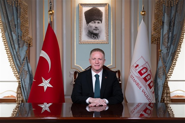 Vali Gül, Sancaktepe’de aileleri ziyaret etti Vali Gül, Sancaktepe’de aileleri ziyaret etti