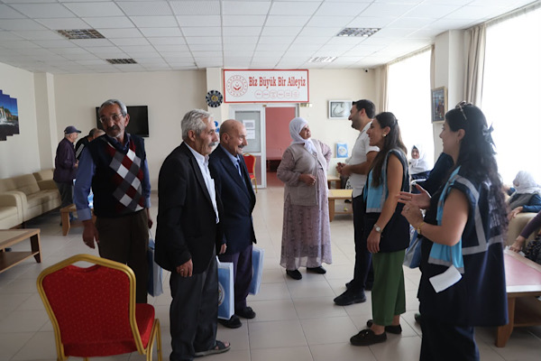 Van'da huzurevi sakinleriyle “Tecrübe-i Hayat” etkinliği düzenlendi Van'da huzurevi sakinleriyle “Tecrübe-i Hayat” etkinliği düzenlendi