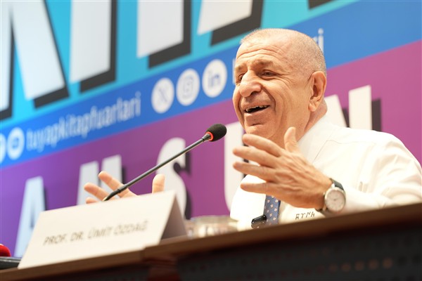 Zafer Partisi Başkanı Özdağ Manavgat esnafının sorunlarını dinledi Zafer Partisi Başkanı Özdağ Manavgat esnafının sorunlarını dinledi