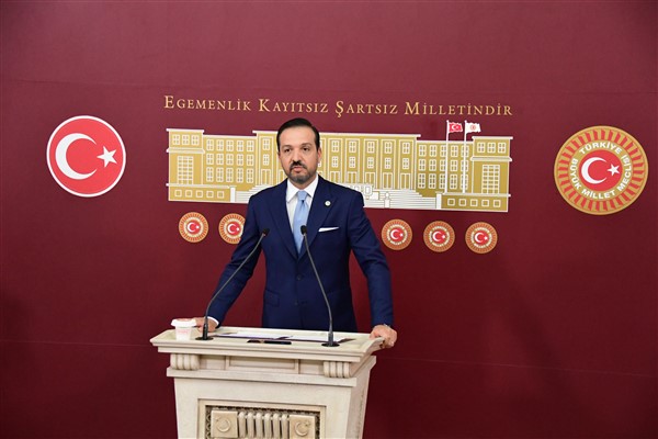 Zorlu: Enver Paşa cesareti ile hiçbir zaman unutulmayacaktır Zorlu: Enver Paşa cesareti ile hiçbir zaman unutulmayacaktır