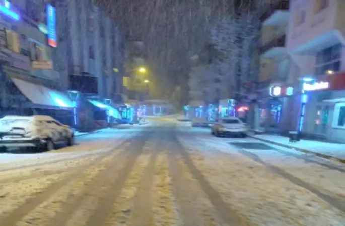 Ordu'da Kar Nedeniyle 14 İlçede Okullar 1 Gün Tatil Edildi