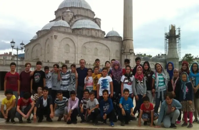 GENÇLERDEN CÂMİ GEZİSİ