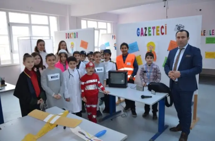 Öğrenciler meslekleri ders şeklinde gördüler Fatsa’da ‘Temelde Çocukların Meslekleri Tanıması ...