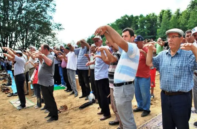 Yağmur duası edilen köye yağmur yağdı