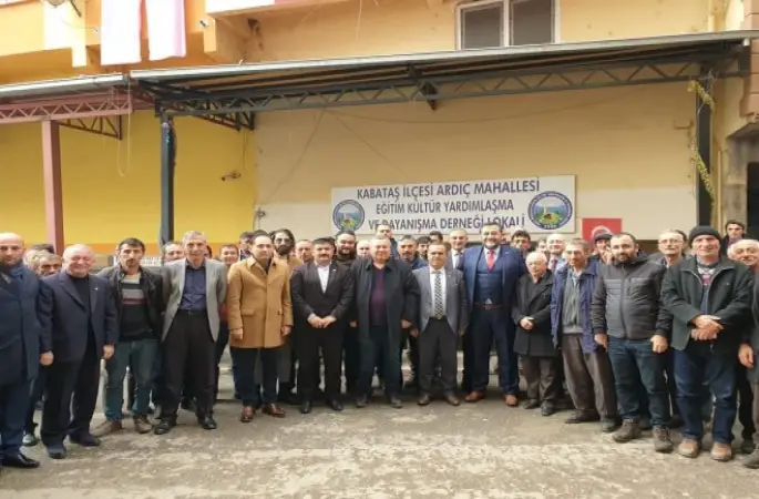 MHP' Kabataş belediye başkan adayı Özer.