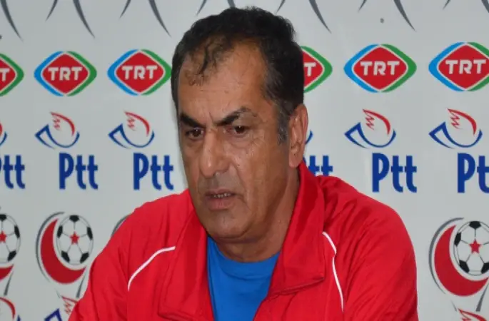 Beklenen Oldu ve Hoca İstifa Etti