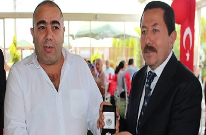 Kan bağışçılarını ödüllendirdi