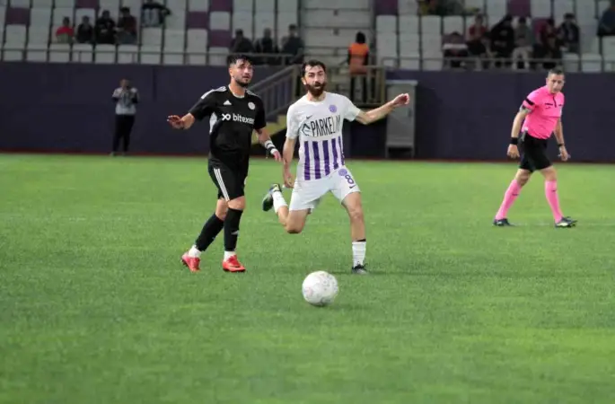 52 Orduspor FK, Karaköprü Belediyespor'u penaltı atışlarıyla mağlup ederek finale yükseldi