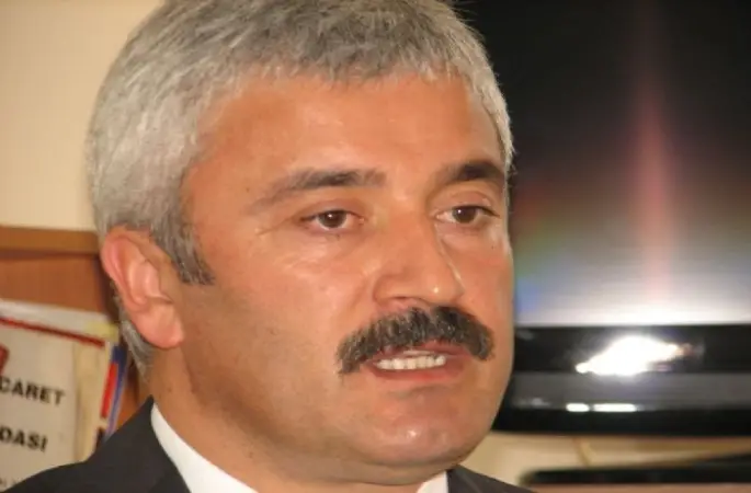 Başbakan Enver Yılmaza Olumlu Bakıyor