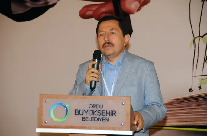 Balkanlıoglu "Ordu şehir kimliği çalıştayı"na katıldı