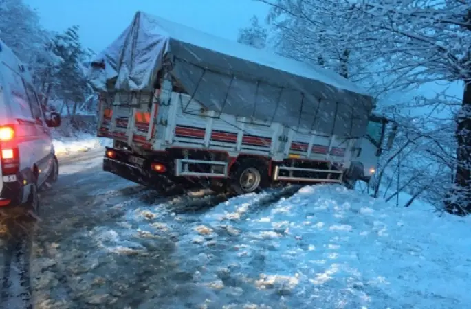 Pazarcılar ölümden döndü