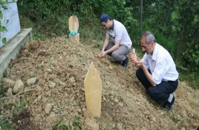 Ormanda Cesedi Bulunan Kız Toprağa Verildi