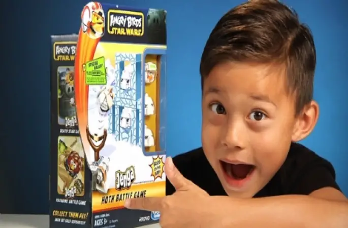 Henüz 8 Yaşında Ama YouTube’tan 1 Milyon Dolar Kazanıyor