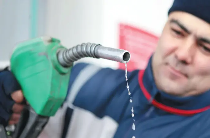 EPDKnın uyarısı işe yaradı akaryakıtta ilk indirim geldi