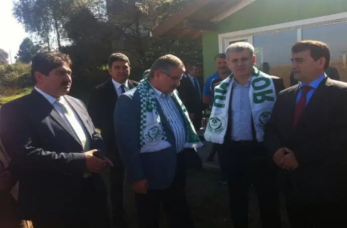 Akyol : halkımızla kucaklaştık