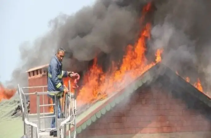 Fatsada Yangın Çıktı