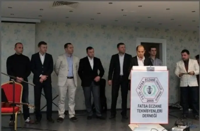 Eczacı Teknisyenleri Dostluk Yemeğinde Buluştu