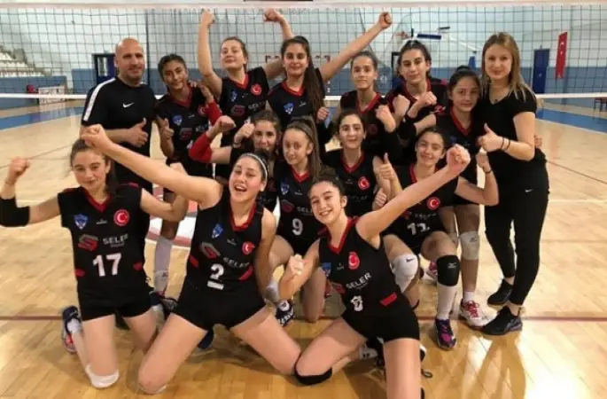FATSA VOLEYBOL TAKIMI TÜRKİYE 2.Sİ