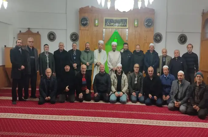 Altınordu Müftülüğü’nden Ailece Camideyiz Programı