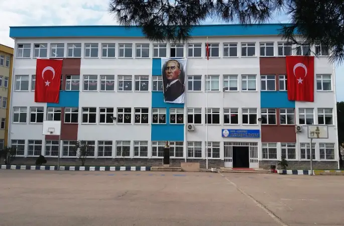 Altınordu’da Sınıf Mevcudu 45’e Çıktı, Adres Taşıyan Öğrenciler Başka Okula Nakledildi