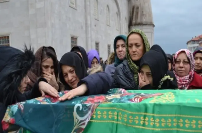 Anneden Kızına Son Dokunuş